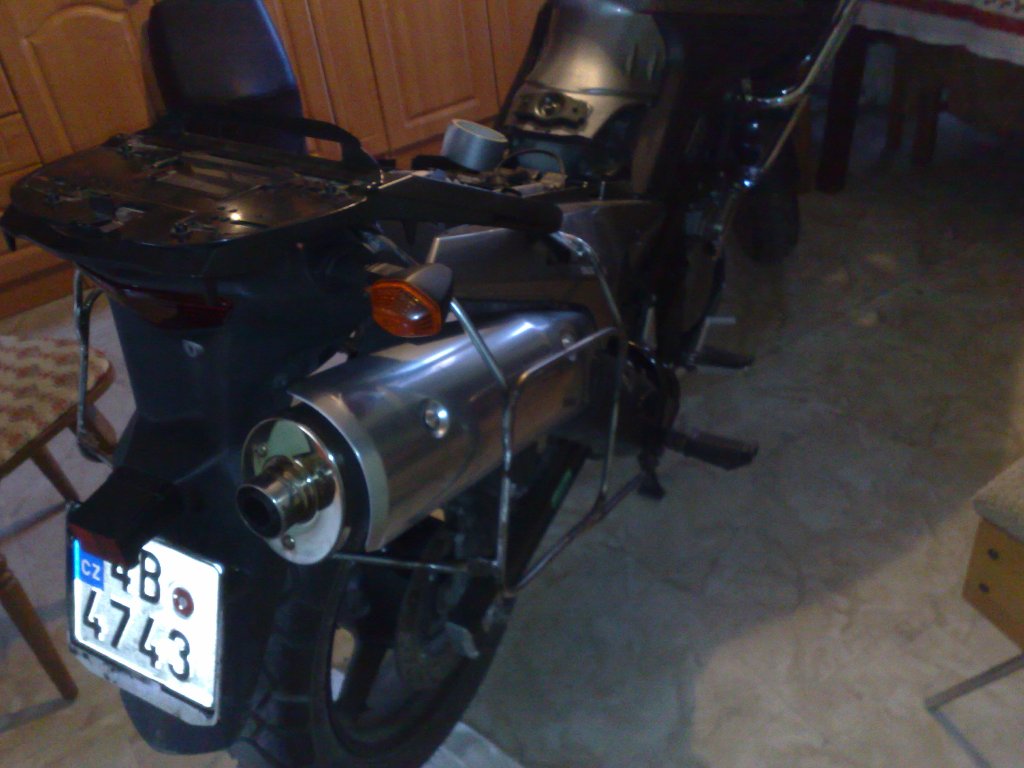 090220111295.jpg